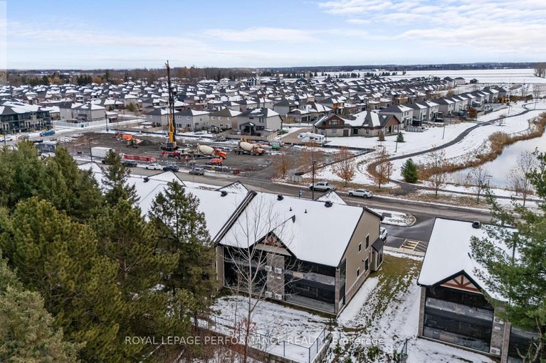 29215751/404-99-st-moritz-trail/embrun/russell/ontario/K0A1W0_5