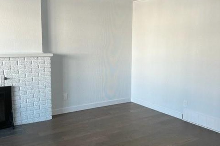 29504345/178-mcclellan-road/sheahan-estatestrend-village/ottawa/ontario/K2H5W1_5