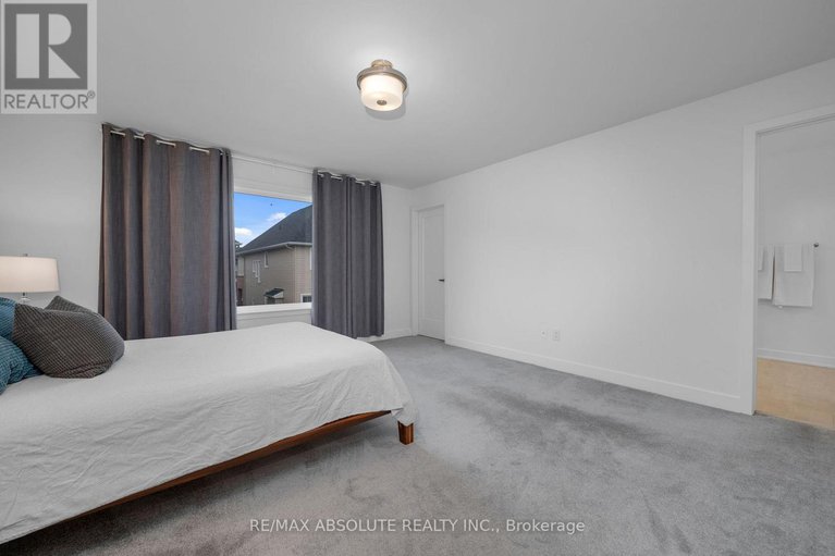 28607791/207-osterley-way/stittsville-south/ottawa/ontario/K2S2N6_32