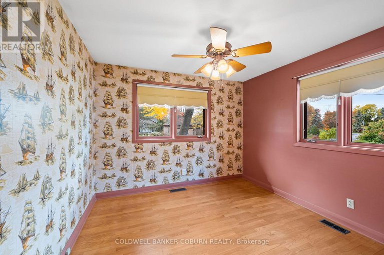 29028927/53-eisenhower-crescent/hearts-desire/ottawa/ontario/K2J3Z8_23