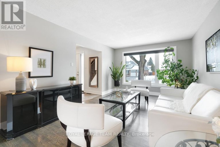 29633667/28-holitman-drive/knollsbrook/ottawa/ontario/K2J2A9_7