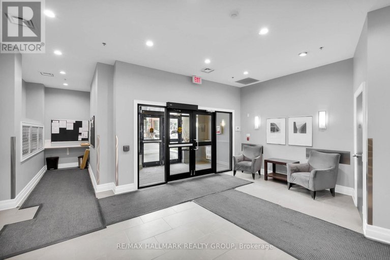 29620536/705-420-berkley-avenue/westboro-west/ottawa/ontario/K2A4H5_3