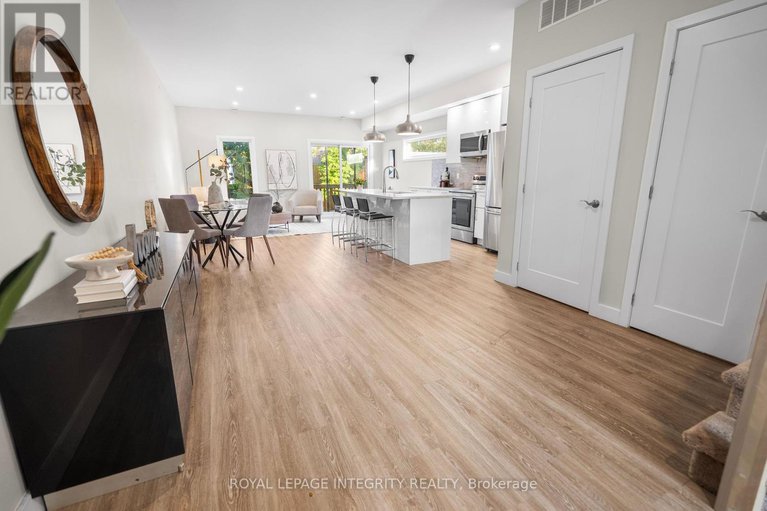 28968738/a-b-247-granville-street/vanier/ottawa/ontario/K1L6Z3_6