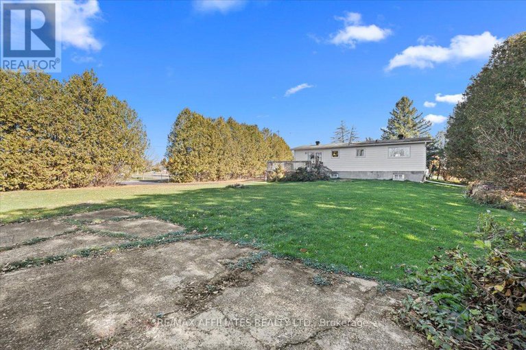 29086713/2462-dunning-road/cumberland-west/ottawa/ontario/K0A3E0_35