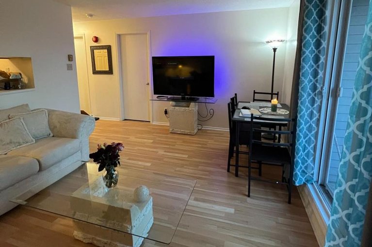 29663245/407-216-viewmount-drive/borden-farmstewart-farmcarleton-heightsparkwood-hills/ottawa/ontario/K2E7X4_9