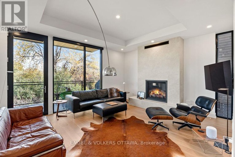 29568129/127-peridot-private/experimental-farm/ottawa/ontario/K2C3M3_22