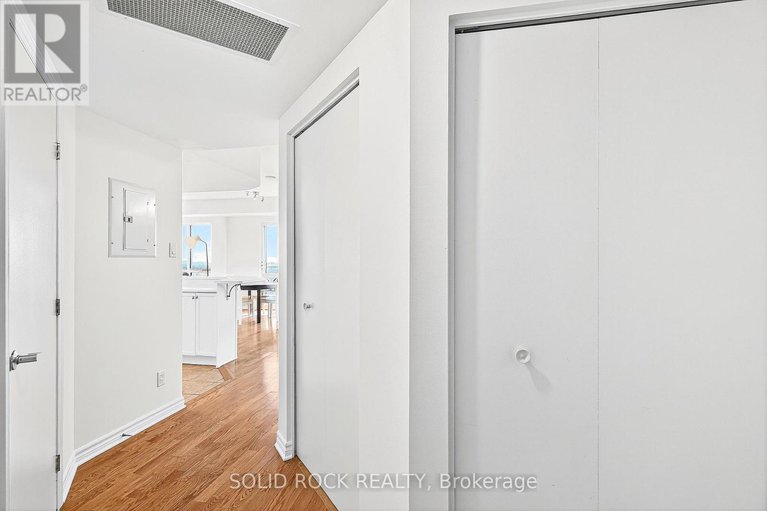 28611575/1908-200-rideau-street/sandy-hill/ottawa/ontario/K1N5Y1_6