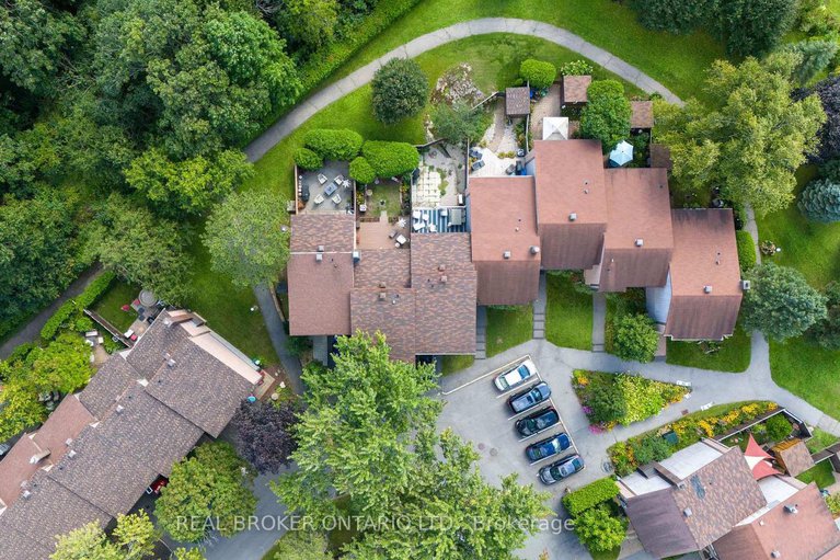 28141564/31-reaney-court/beaverbrook/ottawa/ontario/K2K1W7_35
