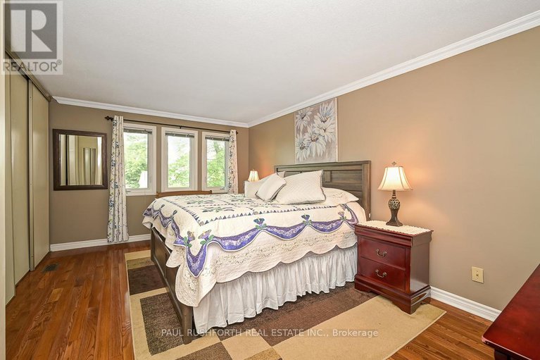 28613589/6156-vineyard-drive/convent-glen/ottawa/ontario/K1C2N6_18