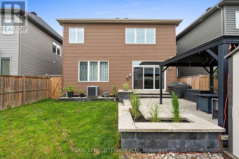 28459727/24-knockaderry-crescent/half-moon-bay/ottawa/ontario/K2J6H2_43