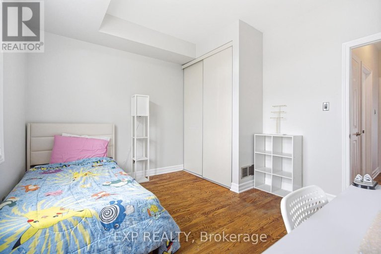 29479997/402-711-churchill-avenue/westborohampton-park/ottawa/ontario/K1Z5G6_31