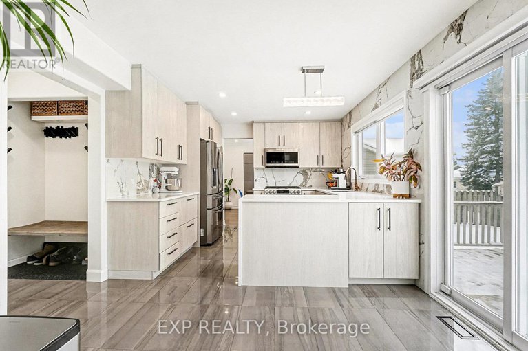 29193783/7-merlin-street/embrun/russell/ontario/K0A1W0_15