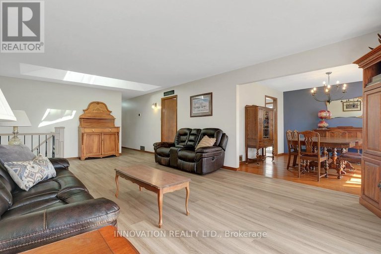 28665702/1565-lindsay-road/north-grenville-twp-kemptville-south/north-grenville/ontario/K0G1S0_11