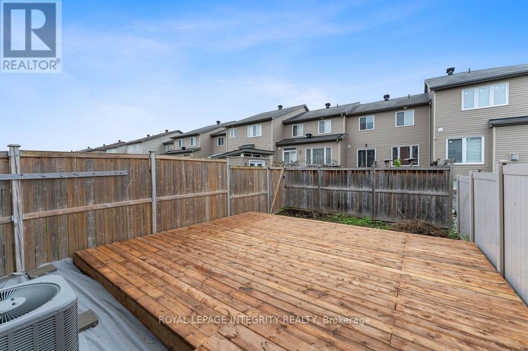 28584279/203-kingswell-street/leitrim/ottawa/ontario/K1T0L1_36