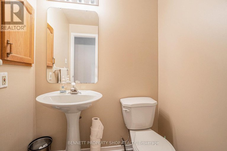 28689694/109-flanders-street/cedargrovefraserdale/ottawa/ontario/K2J3P2_4