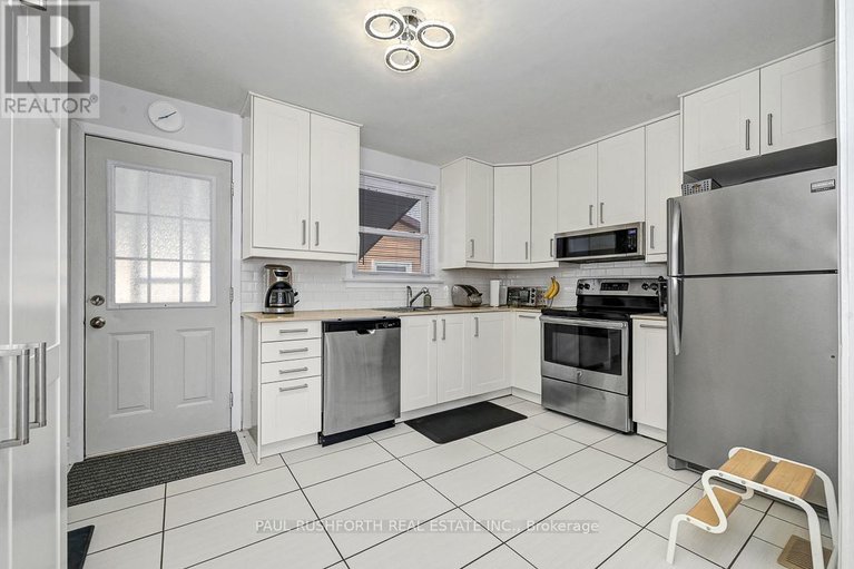 29437881/1401-mcmahon-avenue/emerald-woodssawmill-creek/ottawa/ontario/K1T1C2_15