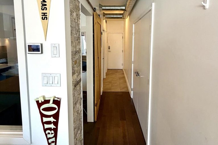 29468820/204-22-perkins-street/west-centre-town/ottawa/ontario/K1R7G5_5