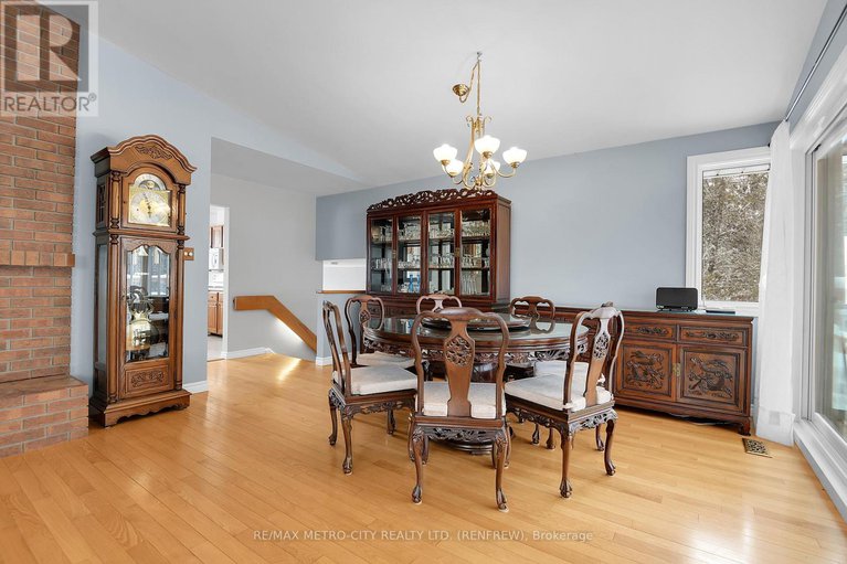 29410189/128-burns-drive/mcnabbraeside-twps/mcnabbraeside/ontario/K0A1G0_14