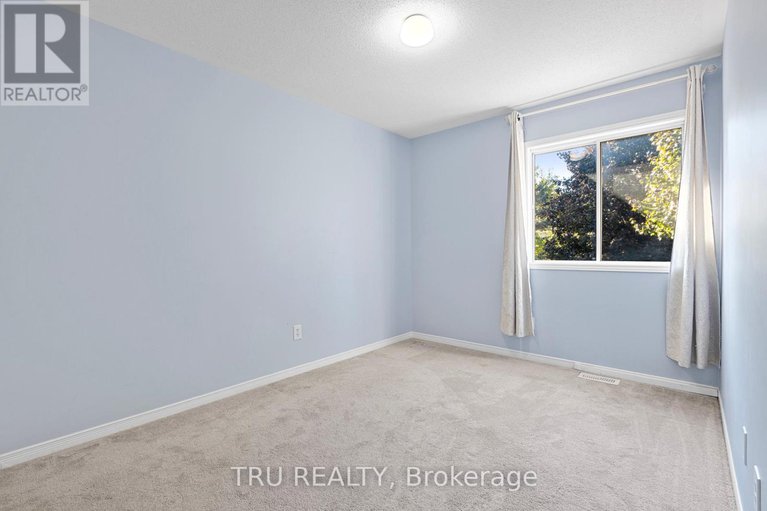 28989054/244-stoneway-drive/barrhaven-east/ottawa/ontario/K2G6A8_15