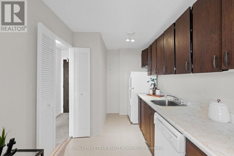 29053300/1707-1785-frobisher-lane/riverview-park/ottawa/ontario/K1G3T7_13