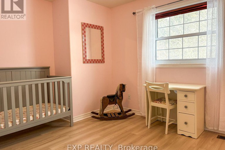 29296929/2296-eady-road/horton-twp/horton/ontario/K7V3Z8_16