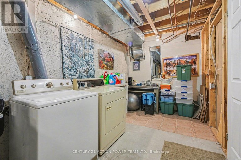 29643950/18-teeswater-street/beaverbrook/ottawa/ontario/K2K2W9_28