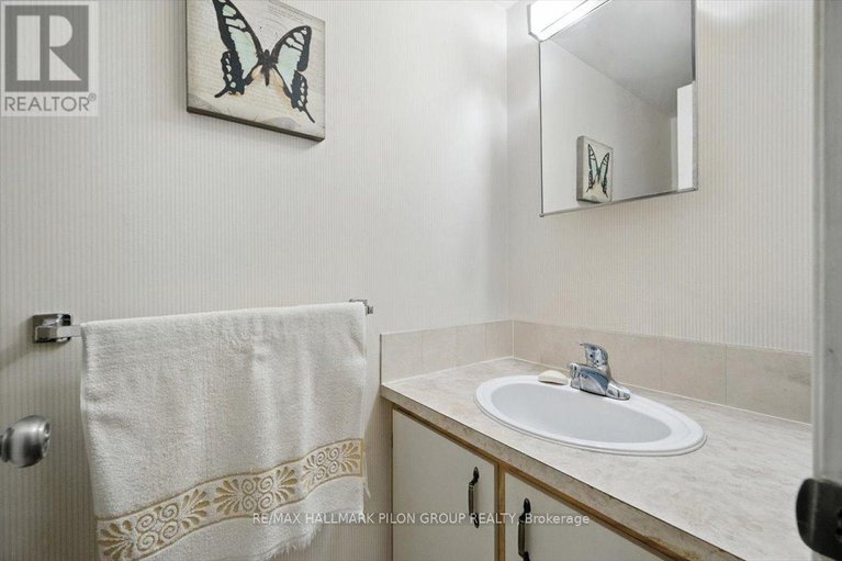 28804572/315-6434-bilberry-drive/orleans-wood/ottawa/ontario/K1C4P5_13