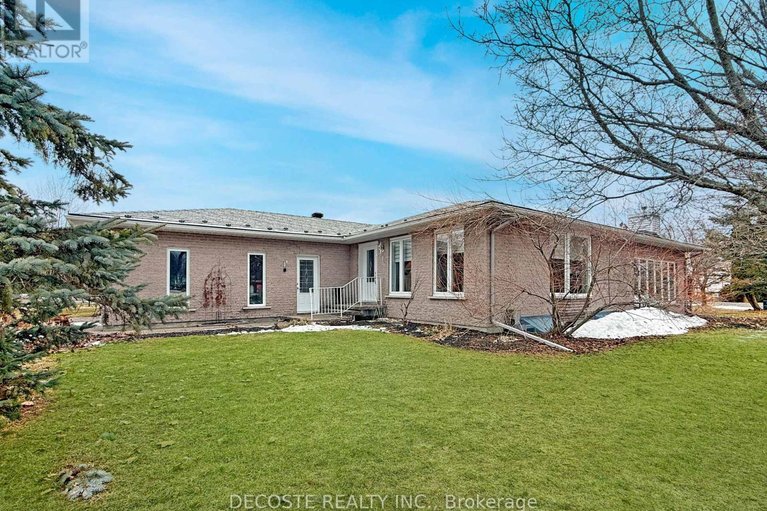 29501033/6298-maclean-court/south-glengarry-lancaster-twp/south-glengarry/ontario/K0C1E0_3