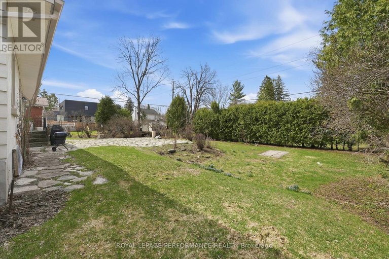 29644956/880-melwood-avenue/mckellar-heightsglabar-park/ottawa/ontario/K2A3C3_44