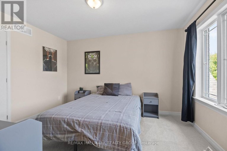 28826305/37-wilderness-way/stittsville-north/ottawa/ontario/K2S2E2_23