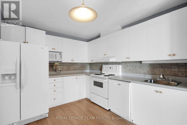 29095132/912-1485-baseline-road/copeland-park/ottawa/ontario/K2C3L8_15