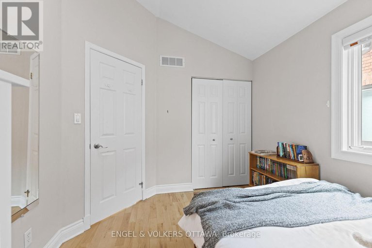 28911709/a-120-drummond-street/ottawa-east/ottawa/ontario/K1S1J9_21