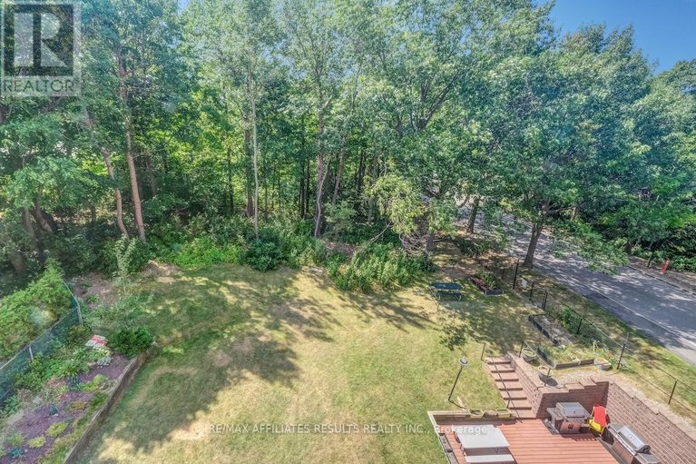 29059748/304-415-greenview-avenue/britannia/ottawa/ontario/K2B8G5_33