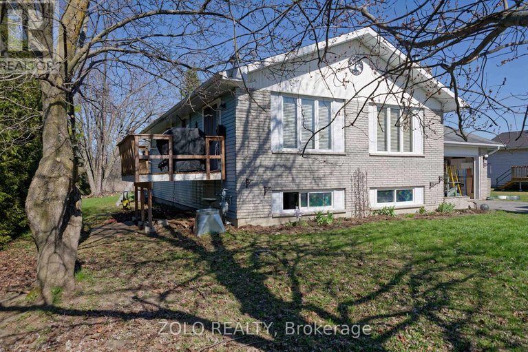 29667899/4075-lafortune-drive/vernon/ottawa/ontario/K0A3J0_3