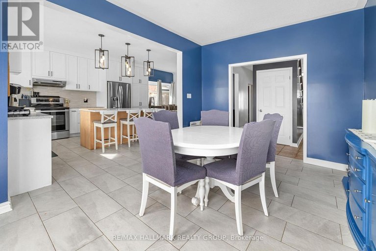 29631798/1421-talcy-crescent/fallingbrookridgemount/ottawa/ontario/K4A3C6_11