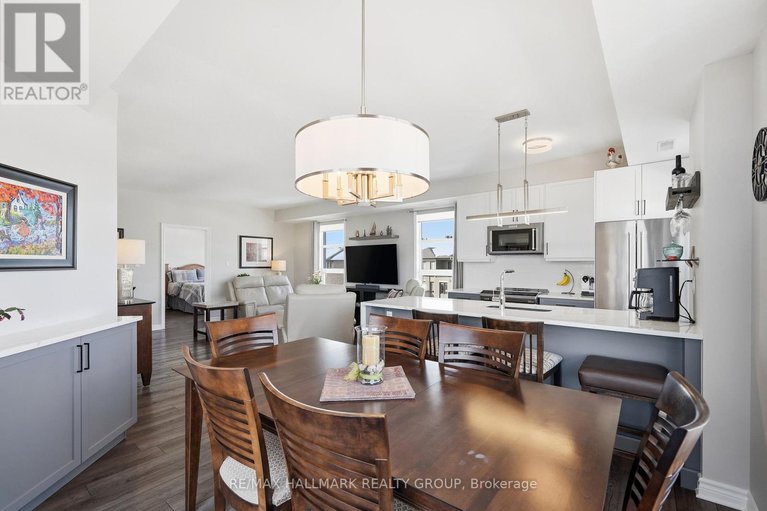 29392993/404-215-titanium-private/convent-glen-north/ottawa/ontario/K1C0B7_16