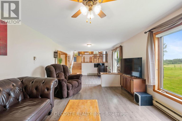 28437617/20351-pineview-crescent/south-glengarry-lancaster-twp/south-glengarry/ontario/K0C1A0_8