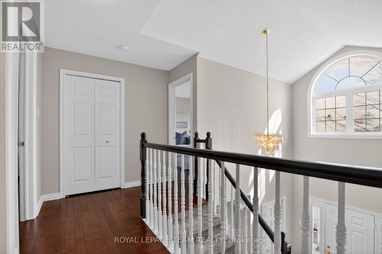 29446611/22-renshaw-avenue/stittsville-central/ottawa/ontario/K2S1G9_42