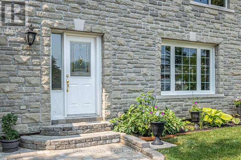 28708364/32-butterwick-street/munster/ottawa/ontario/K0A3P0_27