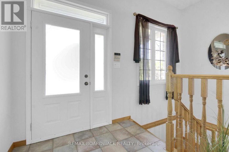 29638763/6658-benoit-street/chateauneuf/ottawa/ontario/K1C1J6_4