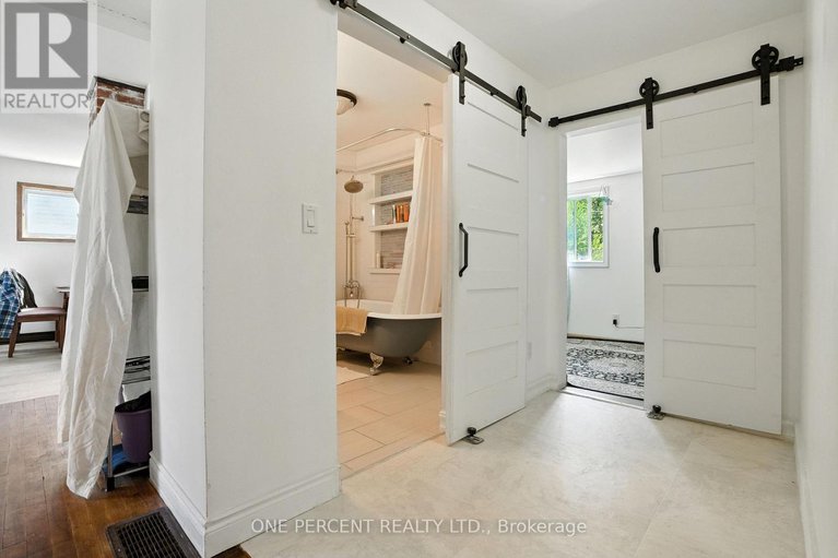 28852356/279-anna-avenue-w/carlington/ottawa/ontario/K1Z7V5_18