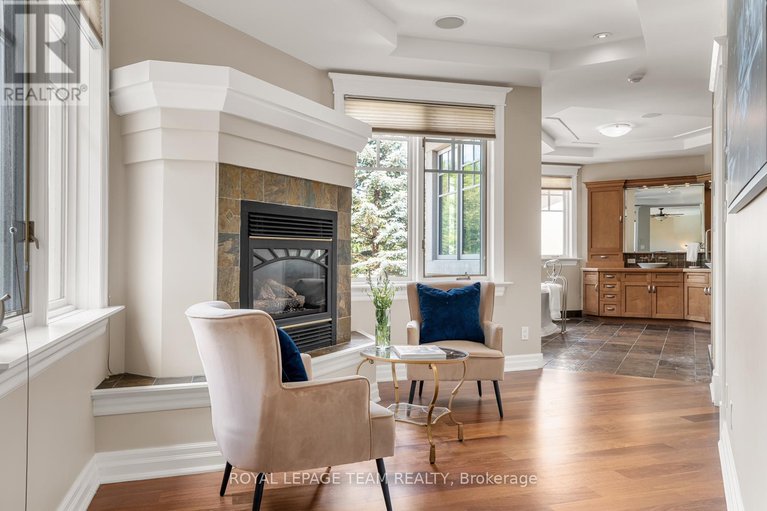 28532600/33-marchbrook-circle/rural-kanata-central/ottawa/ontario/K2W1A1_14