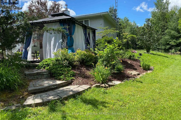 29376063/6167-burritts-rapids-road/north-grenville-twp-kemptville-south/north-grenville/ontario/K0G1N0_42