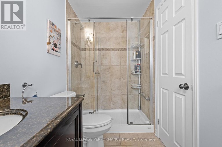 29606719/219-switzer-avenue/westborohampton-park/ottawa/ontario/K1Z7H8_25