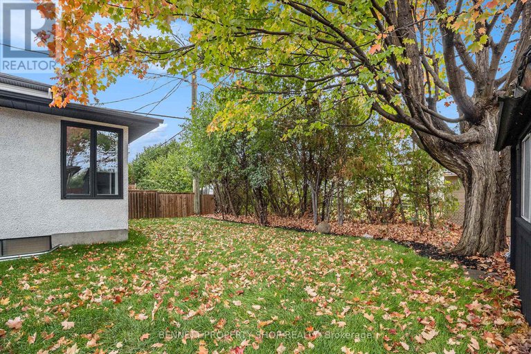 28988250/1327-avenue-s-avenue/eastway-gardensindustrial-park/ottawa/ontario/K1G0C4_15