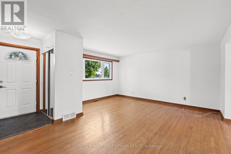 28793444/1788-ernest-avenue/mckellar-heights/ottawa/ontario/K2A1M1_11