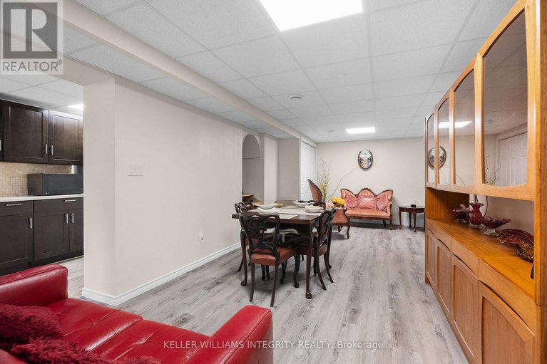 28466122/22-marchbrook-circle/rural-kanata-central/ottawa/ontario/K2W1A1_40