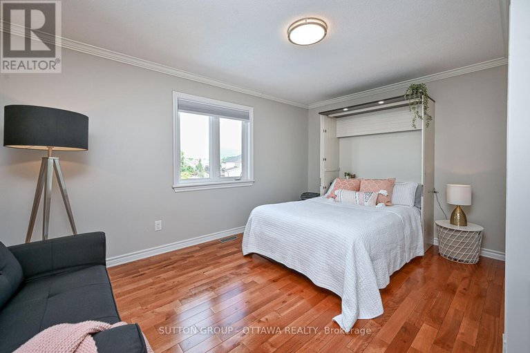 28623139/329-west-ridge-drive/stittsville-south/ottawa/ontario/K2S2G7_30