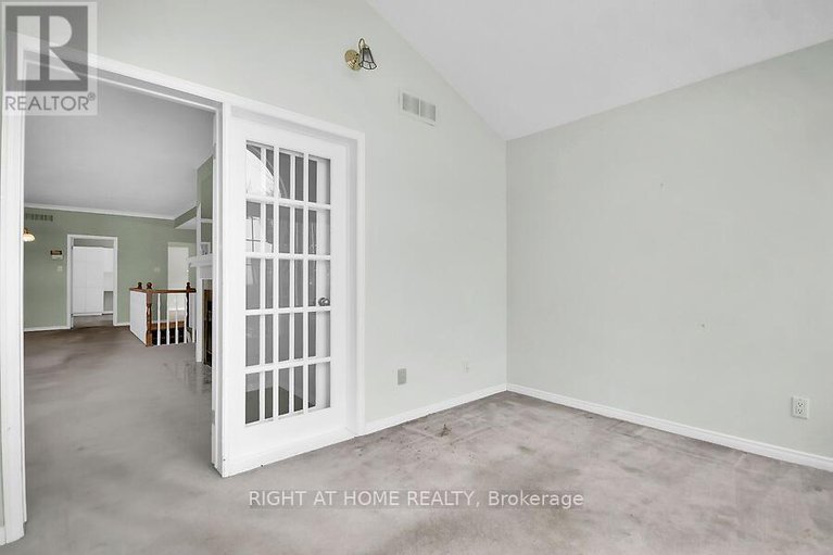 29256268/17-38-kettering/hunt-clubwestern-community/ottawa/ontario/K1V0X8_13