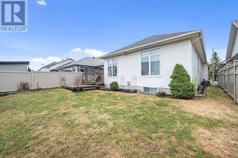 29633386/831-scala-avenue/notting-hillsummerside/ottawa/ontario/K4A4M2_49